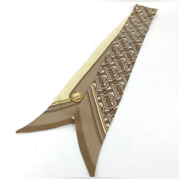 BURBERRY Silk Scarf- 34.6βx 2.4β π₯π€©β€οΈ - Picture 16 of 17